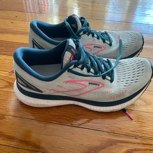 Brooks Size 9, Glycerin